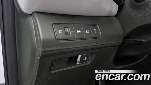 2021 Hyundai The New Santa Fe Gasoline 2.5T 2WD Sold VIN KMHS581LGMU375087 – undercarriage 2021 Hyundai The New Santa Fe Gasoline 2.5T 2WD Sold VIN KMHS581LGMU375087 – undercarriage