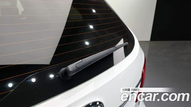 2018 Hyundai The New Maxcruz Diesel 2.2 4WD Sold VIN KMHSR81XDJU293074 – exterior detail