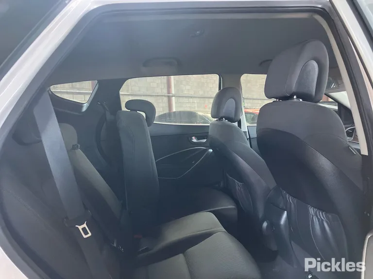 2016 Hyundai Santa Fe Used VIN KMHST81BSHU689057 – photo 25