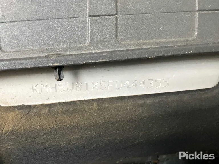 2015 Hyundai Santa Fe Used VIN KMHSU81XSFU444355 – engine bay