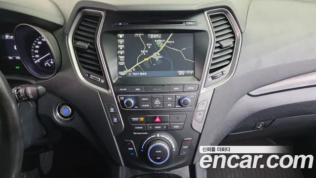 2018 Hyundai Santa Fe The Prime Diesel 2.0 2WD Sold VIN KMHSW81UBJU804352 – interior seats