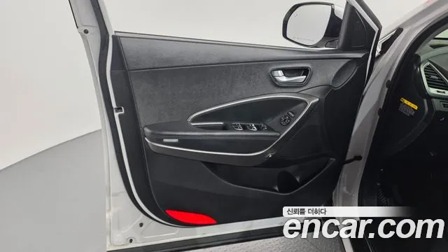 2018 Hyundai Santa Fe The Prime Diesel 2.0 2WD Sold VIN KMHSW81UBJU804352 – photo 25