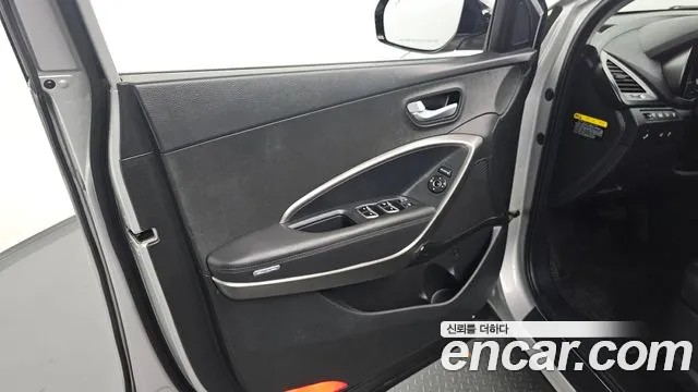 2018 Hyundai Santa Fe The Prime Diesel 2.0 2WD Sold VIN KMHSW81UBJU823323 – dashboard