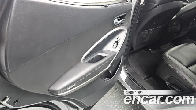 2018 Hyundai Santa Fe The Prime Diesel 2.0 2WD Sold VIN KMHSW81UBJU823323 – trunk area