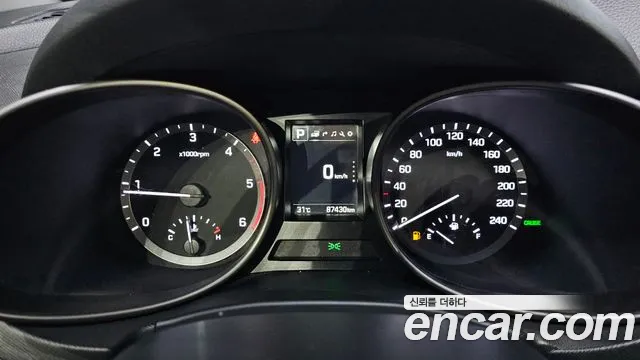 2018 Hyundai Santa Fe The Prime Diesel 2.0 2WD Sold VIN KMHSW81UBJU839624 – interior seats