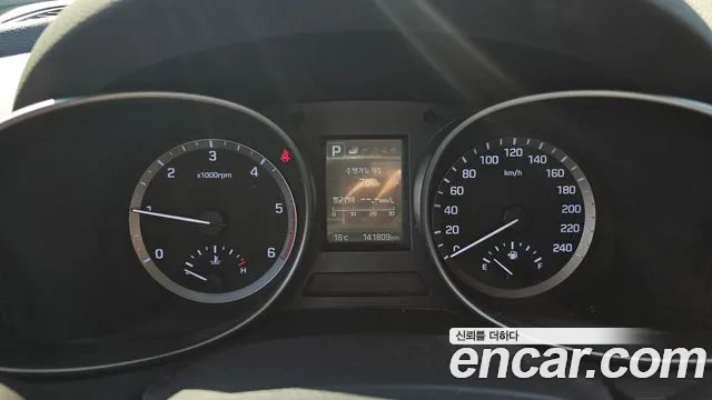 2017 Hyundai Santa Fe The Prime Diesel 2.0 4WD Sold VIN KMHSW81UDHU738811 – interior seats 2017 Hyundai Santa Fe The Prime Diesel 2.0 4WD Sold VIN KMHSW81UDHU738811 – interior seats