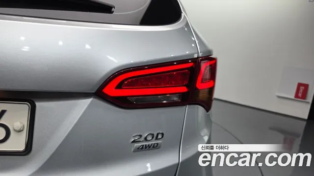 2018 Hyundai Santa Fe The Prime Diesel 2.0 4WD Sold VIN KMHSW81UDJU833581 – exterior detail 2018 Hyundai Santa Fe The Prime Diesel 2.0 4WD Sold VIN KMHSW81UDJU833581 – exterior detail