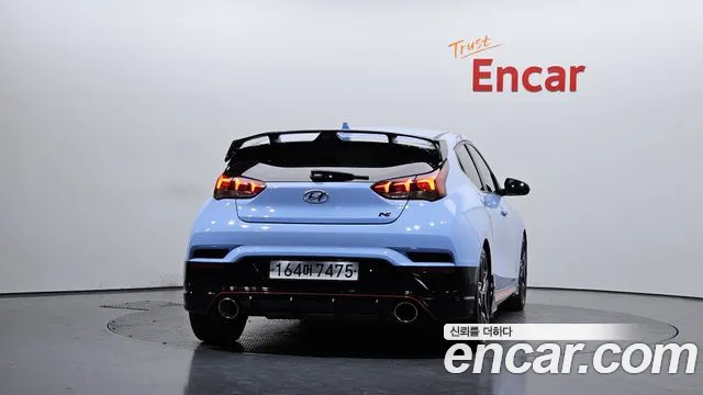 2019 Hyundai Veloster (JS) 2.0 N Sold VIN KMHT361HAKU000447 – exterior detail 2019 Hyundai Veloster (JS) 2.0 N Sold VIN KMHT361HAKU000447 – exterior detail