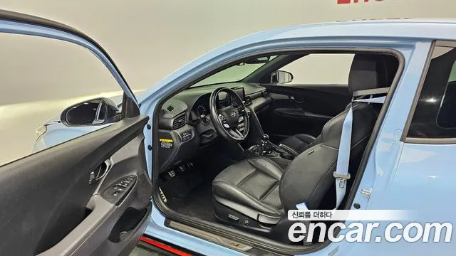 2019 Hyundai Veloster (JS) 2.0 N Sold VIN KMHT361HAKU001000 – dashboard