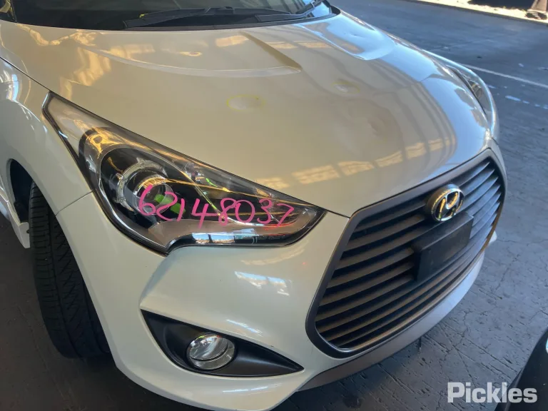 2015 Hyundai Veloster Damaged VIN KMHTC61ELGU267144 – photo 23