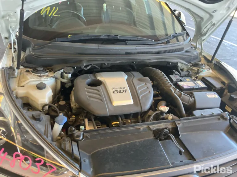 2015 Hyundai Veloster Damaged VIN KMHTC61ELGU267144 – photo 27
