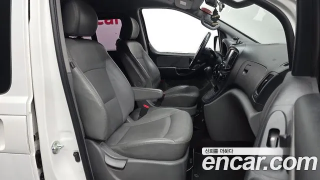 2018 Hyundai The New Grand Starex Urban 9-Seater Sold VIN KMHWG81KBJU974389 – engine bay