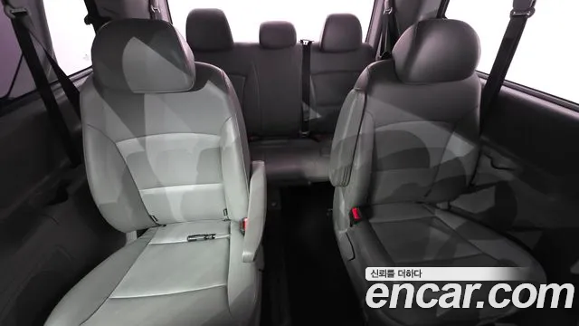 2018 Hyundai The New Grand Starex Urban 9-Seater Sold VIN KMHWG81KBJU974389 – trunk area