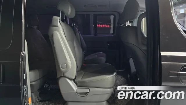 2018 Hyundai The New Grand Starex Urban 9-Seater Sold VIN KMHWG81KBJU988119 – photo 14 2018 Hyundai The New Grand Starex Urban 9-Seater Sold VIN KMHWG81KBJU988119 – photo 14
