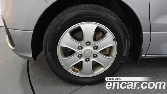 2019 Hyundai The New Grand Starex Urban 9-Seater Sold VIN KMHWG81KBKU044559 – trunk area