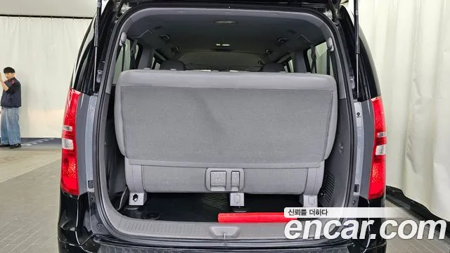 2021 Hyundai The New Grand Starex 4WD Urban 9-Seater Sold VIN KMHWG81KDMU159031 – photo 16