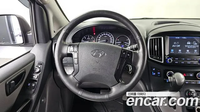 2021 Hyundai The New Grand Starex 4WD Urban 9-Seater Sold VIN KMHWG81KDMU159031 – photo 17