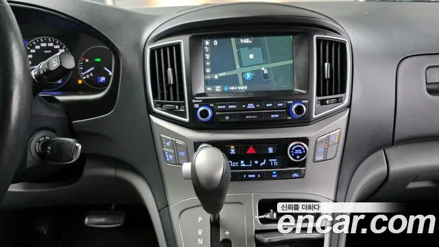 2018 Hyundai The New Grand Starex Urban 9-Seater Sold VIN KMHWH81KBJU979232 – dashboard