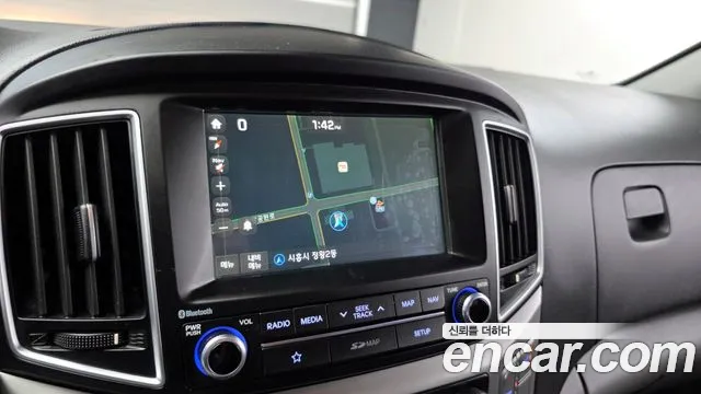 2018 Hyundai The New Grand Starex Urban 9-Seater Sold VIN KMHWH81KBJU979232 – trunk area