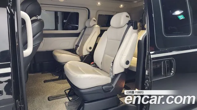 2019 Hyundai The New Grand Starex Limousine Sold VIN KMHWK81KBKU011313 – trunk area