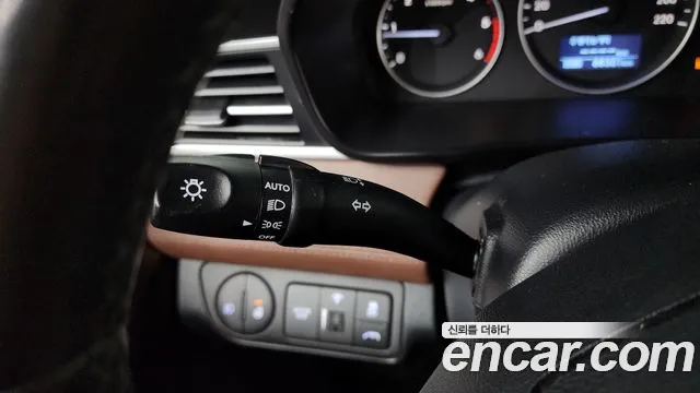 2019 Hyundai The New Grand Starex Urban 9-Seater Sold VIN KMHWK81KBKU024061 – undercarriage