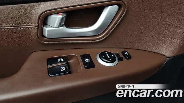 2019 Hyundai The New Grand Starex Urban 9-Seater Sold VIN KMHWK81KBKU024061 – photo 27