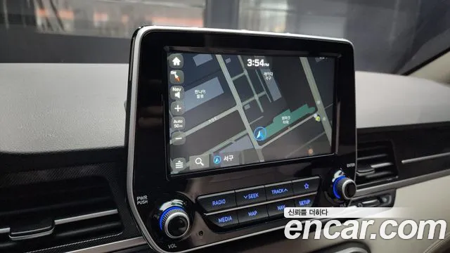2020 Hyundai The New Grand Starex Limousine Sold VIN KMHWK81KBLU143129 – interior seats