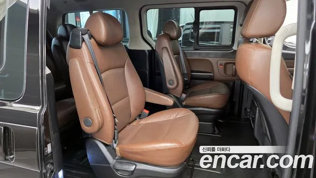 2019 Hyundai The New Grand Starex 4WD Urban 9-Seater Sold VIN KMHWK81KDKU008639 – photo 19