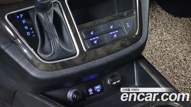 2019 Hyundai The New Grand Starex 4WD Urban 9-Seater Sold VIN KMHWK81KDKU090752 – rear exterior