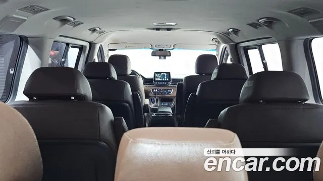 2019 Hyundai The New Grand Starex 4WD Urban 9-Seater Sold VIN KMHWK81KDKU090752 – exterior detail