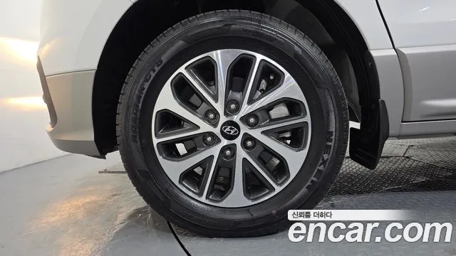 2021 Hyundai The New Grand Starex 4wd Urban 9-Seater Sold VIN KMHWK81KDMU166801 – front exterior