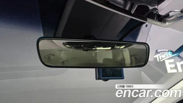 2022 Hyundai Staria 4WD Tourer 9-Seater Sold VIN KMHYA811DNU072199 – interior seats