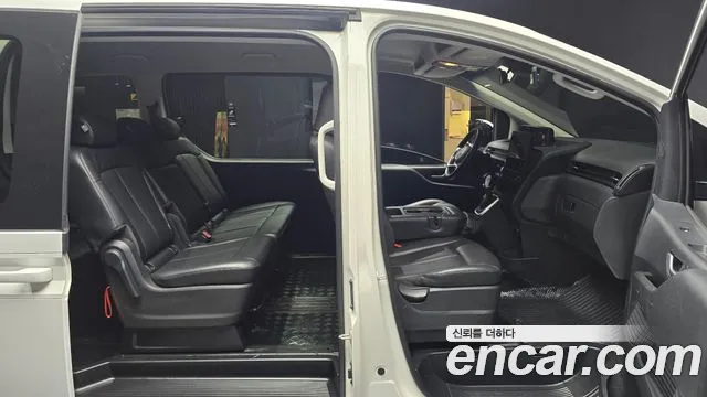 2022 Hyundai Staria 4WD Tourer 9-Seater Sold VIN KMHYA811DNU072199 – undercarriage