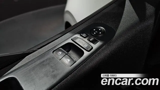 2022 Hyundai Staria disability support car Sold VIN KMHYA813BNU071447 – rear exterior