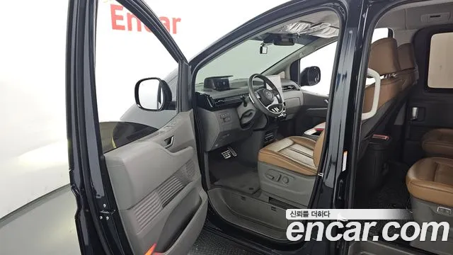 2022 Hyundai Staria Lounge 9-Seater Sold VIN KMHYB811BNU025111 – dashboard