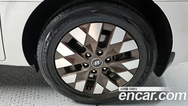 2024 Hyundai Staria 4WD Lounge 9-Seater VIN KMHYB811DRU167431