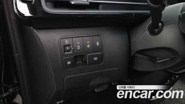 2024 Hyundai Staria 4WD Lounge 9-Seater Sold VIN KMHYB811DRU177394 – rear exterior 2024 Hyundai Staria 4WD Lounge 9-Seater Sold VIN KMHYB811DRU177394 – rear exterior