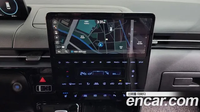 2022 Hyundai Staria Lounge 7-Seater Sold VIN KMHYD811BNU033180 – exterior detail