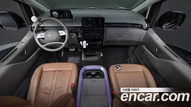 2023 Hyundai Staria Lounge 7-Seater Sold VIN KMHYD811BPU087015 – interior seats