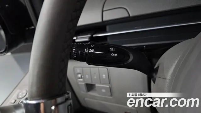 2023 Hyundai Staria Lounge 7-Seater Sold VIN KMHYD811BPU087015 – exterior detail