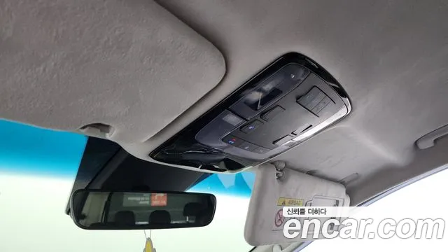 2022 Hyundai Staria 4WD Lounge 7-Seater Sold VIN KMHYD811DNU021951 – exterior detail
