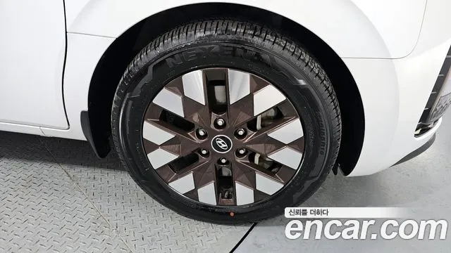 2022 Hyundai Staria 4wd Lounge 7-Seater Sold VIN KMHYD811DNU039852 – front exterior