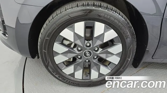 2023 Hyundai Staria 4WD Lounge 7-Seater Sold VIN KMHYD811DPU077168 – odometer reading
