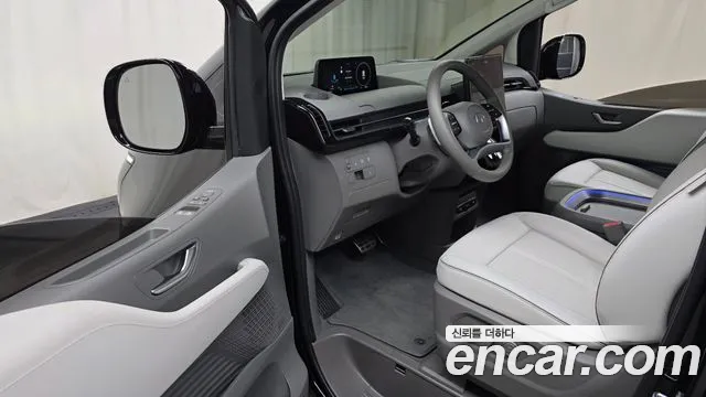 2025 Hyundai Staria HEV 1.6 Lounge 7-Seater Sold VIN KMHYD81ABSU000178 – photo 13