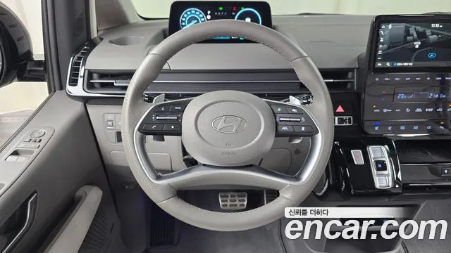 2025 Hyundai Staria HEV 1.6 Lounge 7-Seater Sold VIN KMHYD81ABSU000180 – dashboard 2025 Hyundai Staria HEV 1.6 Lounge 7-Seater Sold VIN KMHYD81ABSU000180 – dashboard