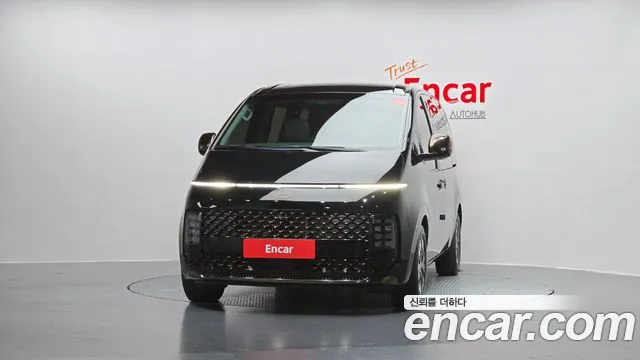 2025 Hyundai Staria HEV 1.6 Lounge 7-Seater Sold VIN KMHYD81ABSU000180 – trunk area 2025 Hyundai Staria HEV 1.6 Lounge 7-Seater Sold VIN KMHYD81ABSU000180 – trunk area