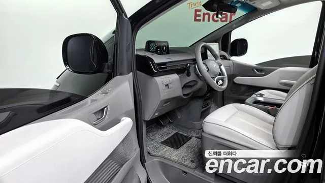 2025 Hyundai Staria HEV 1.6 Lounge 7-Seater Sold VIN KMHYD81ABSU001660 – odometer reading
