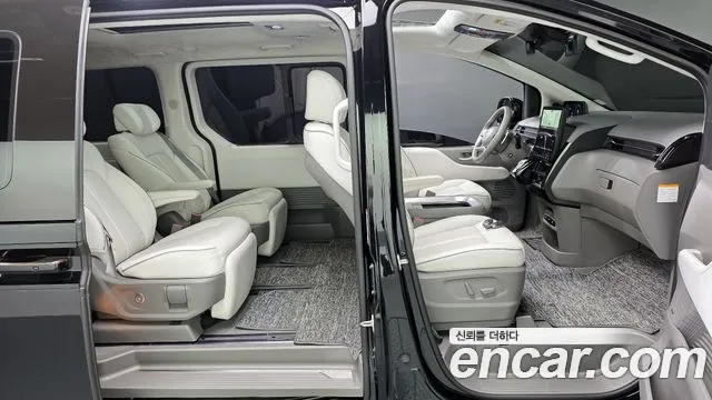2025 Hyundai Staria HEV 1.6 Lounge 7-Seater Sold VIN KMHYD81ABSU001660 – photo 33