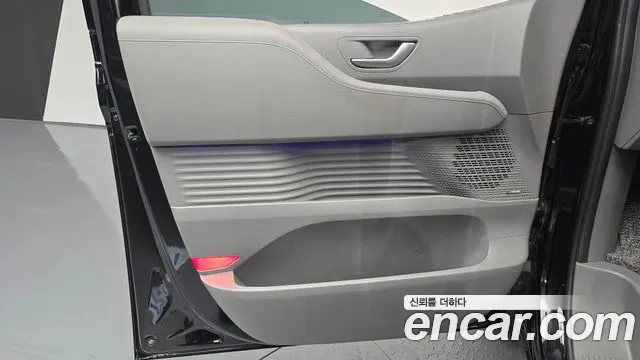 2025 Hyundai Staria HEV 1.6 Lounge 7-Seater Sold VIN KMHYD81ABSU001753 – engine bay