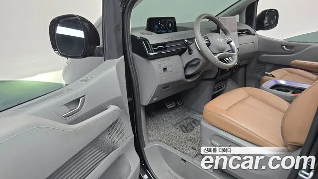 2025 Hyundai Staria HEV 1.6 Lounge 7-Seater Sold VIN KMHYD81ABSU001753 – undercarriage